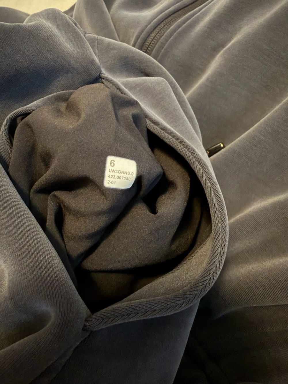 Lululemon Softstreme jacket - Picture 7 of 7